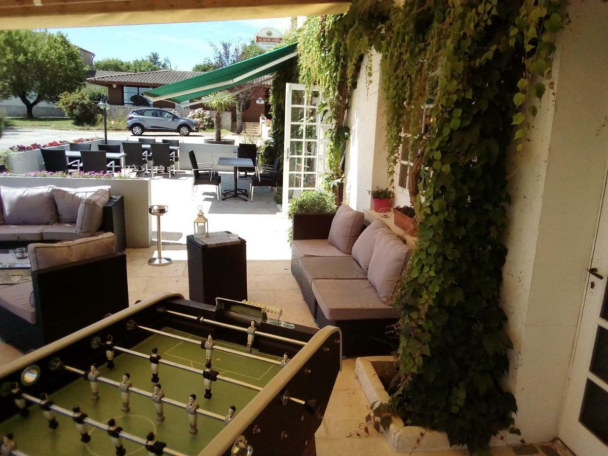 Le Vieux Logis De Clam Hotel Exterior foto